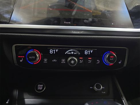 Certified 2025 Audi Q3 2.0T Premium Plus w/ Premium Plus Package image 27