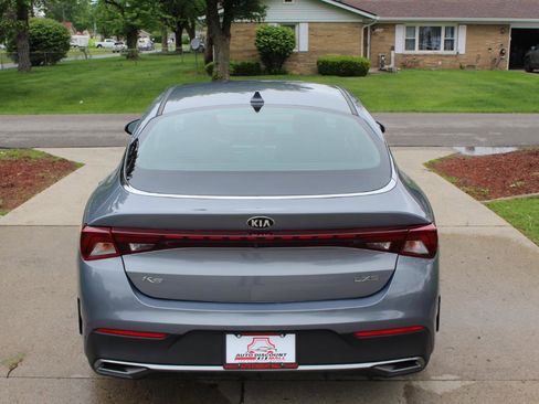 Used 2021 Kia K5 LXS FWD image 9
