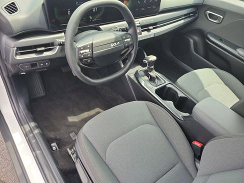 Used 2025 Kia K4 FWD image 18