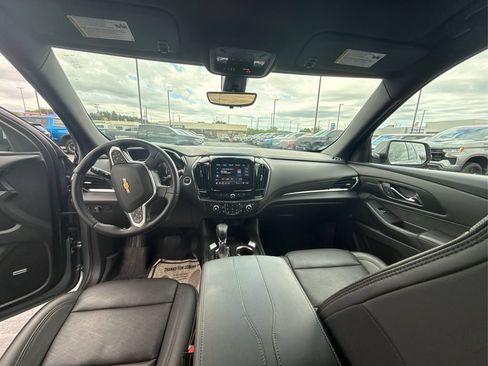Used 2023 Chevrolet Traverse High Country w/ LPO, Floor Liner Package AWD/4WD image 25