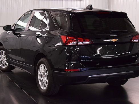 Used 2024 Chevrolet Equinox LT w/ LPO, Floor Liner Package image 5