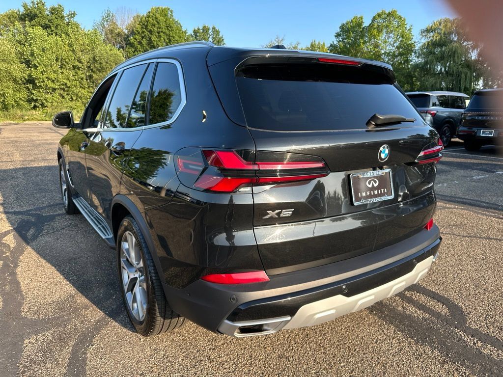 Used 2026 BMW X5 xDrive40i AWD/4WD image 11