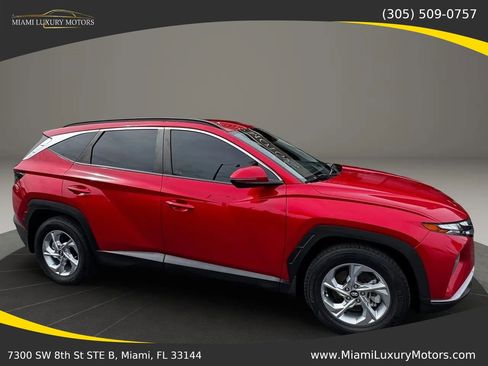 Used 2023 Hyundai Tucson SEL image 1