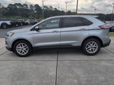 Used 2023 Ford Edge SEL image 4