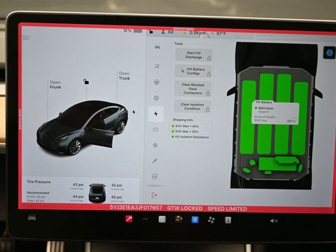 Used 2018 Tesla Model 3 Long Range image 23