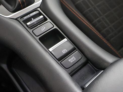 Used 2025 Honda HR-V Sport image 46