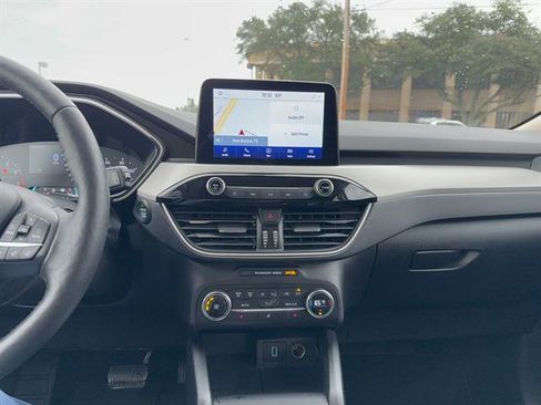 Used 2020 Ford Escape SEL image 12