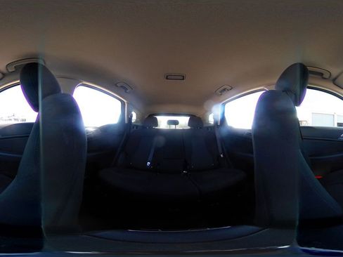 Used 2025 Kia Sportage LX image 41