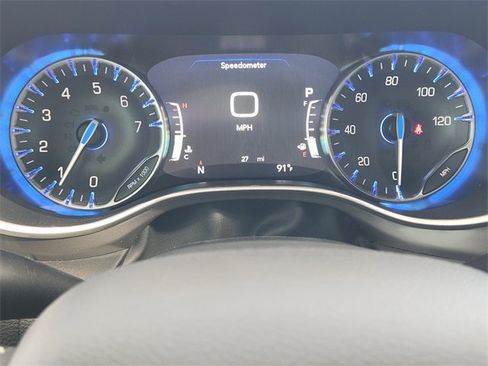 New 2025 Chrysler Pacifica Select image 11