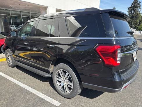 Used 2024 Ford Expedition Limited AWD/4WD image 4