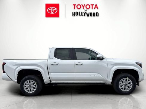 New 2026 Toyota Tacoma SR5 RWD image 3