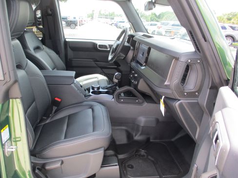 New 2025 Ford Bronco Badlands image 22