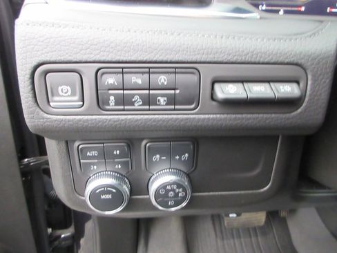 Certified 2024 GMC Yukon Denali w/ LPO, Floor Liner Package image 25