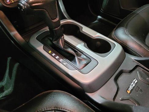 Used 2018 Chevrolet Colorado ZR2 w/ ZR2 Midnight Special Edition image 34