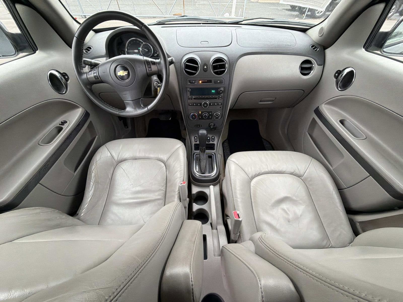 Used 2006 Chevrolet HHR LT w/ Preferred Equipment Group FWD image 2
