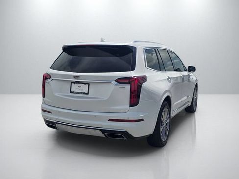 Used 2024 Cadillac XT6 Premium Luxury w/ Technology Package FWD image 6