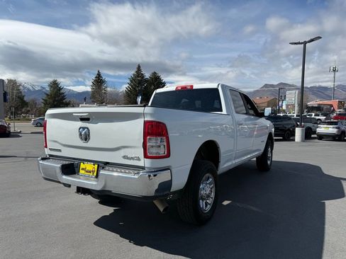 Used 2022 RAM 2500 Big Horn w/ Cold Weather Group image 4