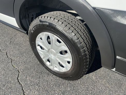 Used 2023 Ford Transit 350 XLT image 32