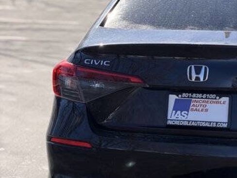 Used 2022 Honda Civic EX image 6