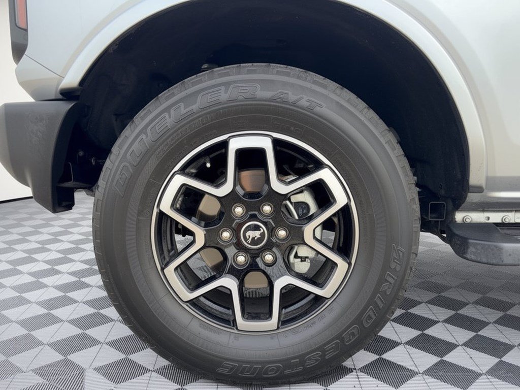 Certified 2023 Ford Bronco Outer Banks AWD/4WD image 13