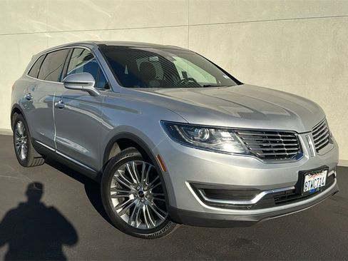 Used 2017 Lincoln MKX Reserve w/ Lincoln MKX Climate Package image 1