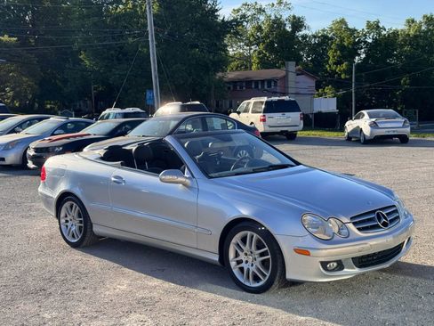 Used 2009 Mercedes-Benz CLK 350 Cabriolet image 4