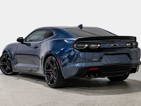 Used 2019 Chevrolet Camaro SS RWD image 8