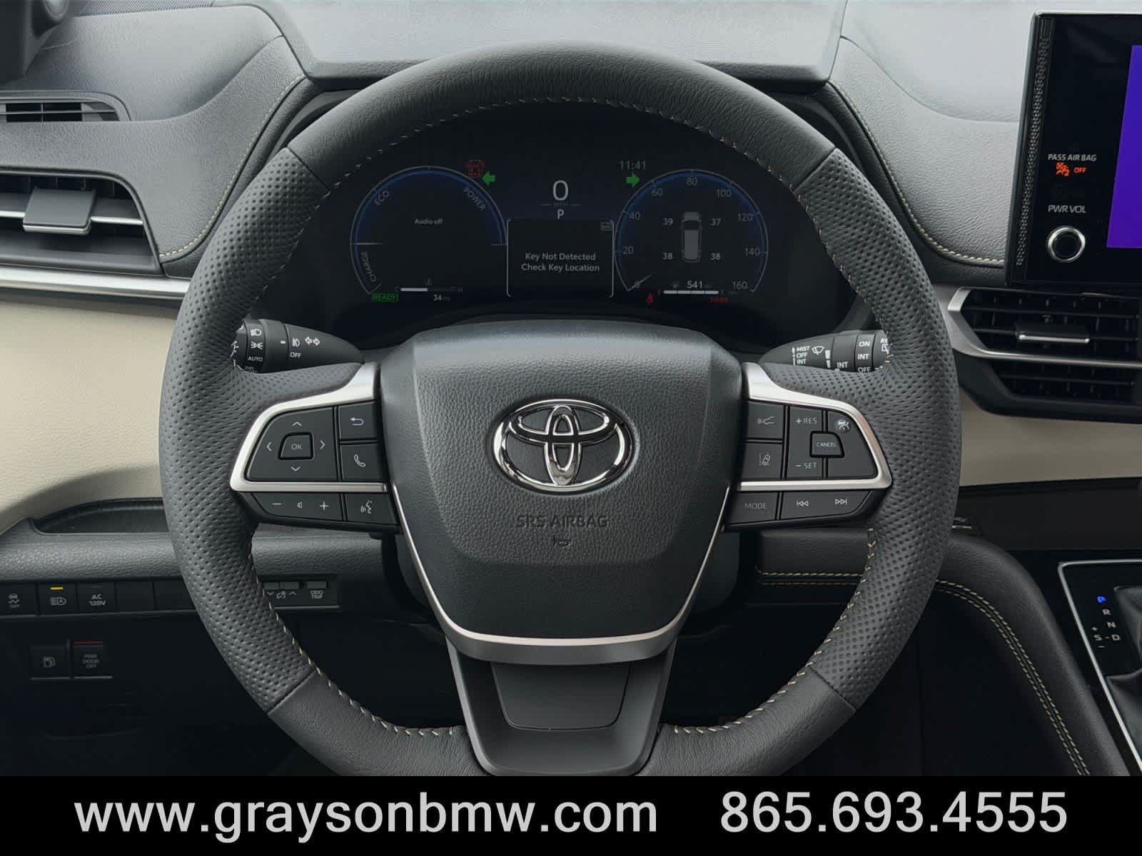 Used 2026 Toyota Sienna Limited AWD/4WD image 25