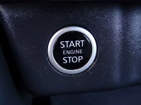 Used 2023 Nissan Rogue SV image 28