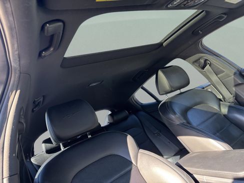 Used 2018 Kia Stinger GT2 image 25