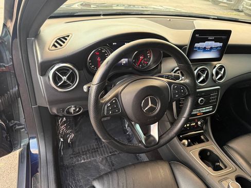 Used 2019 Mercedes-Benz GLA 250 image 16