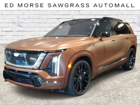 Used 2027 Cadillac Vistiq Platinum AWD/4WD image 1
