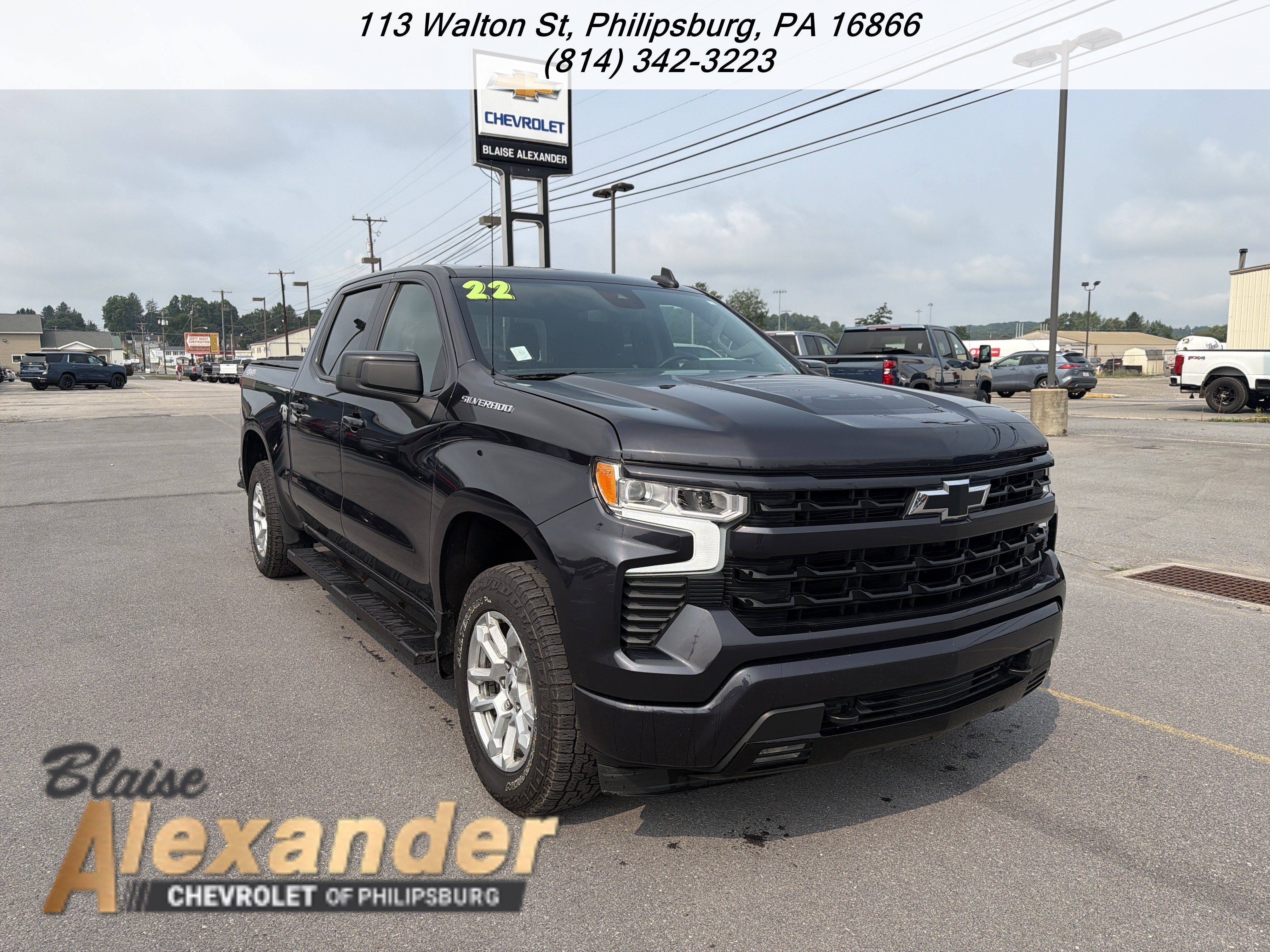 Used 2022 Chevrolet Silverado 1500 RST AWD/4WD image 1