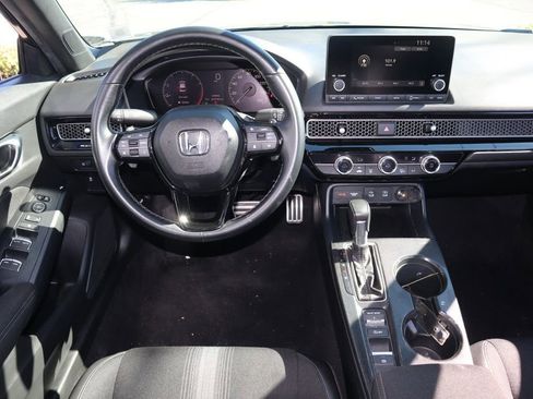 Used 2025 Honda Civic Sport image 17