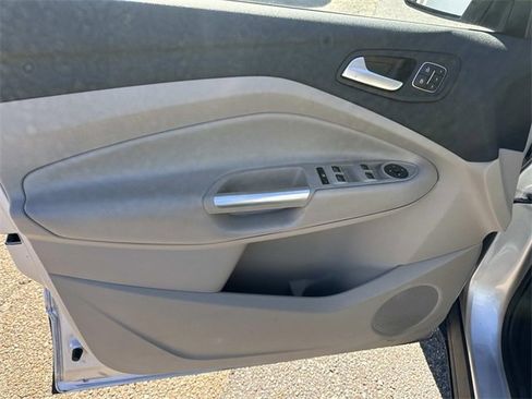 Used 2017 Ford Escape Titanium image 24