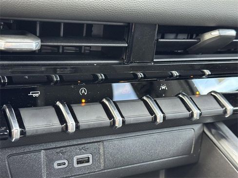 New 2026 GMC Canyon Elevation image 16