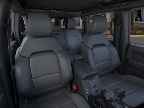 Used 2026 Ford Bronco Outer Banks AWD/4WD image 12