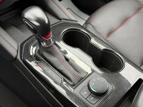 Used 2020 Chevrolet Blazer RS image 32