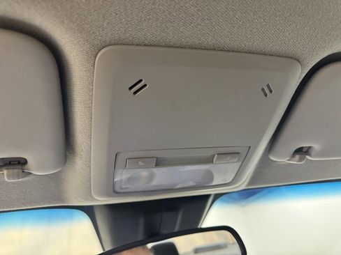 Used 2013 Chevrolet Sonic LT image 28