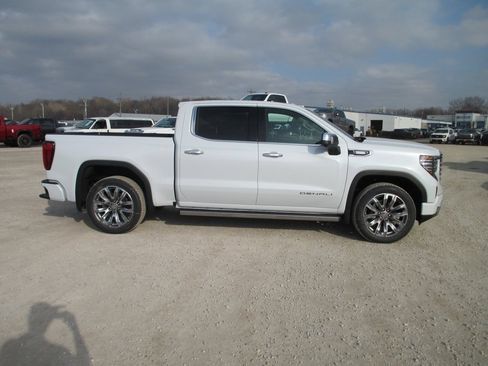 New 2026 GMC Sierra 1500 Denali image 3