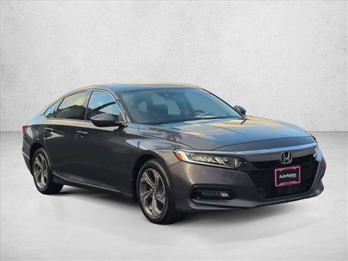 Used 2019 Honda Accord EX image 3