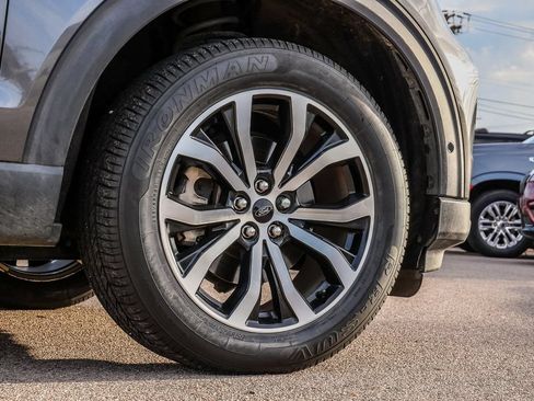 Used 2020 Ford Explorer ST w/ Premium Technology Package AWD/4WD image 9