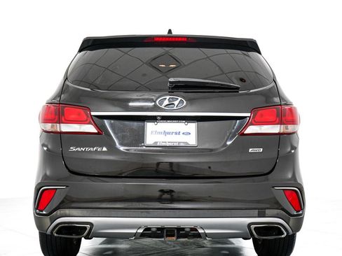 Used 2017 Hyundai Santa Fe SE w/ Cargo Package AWD/4WD image 6