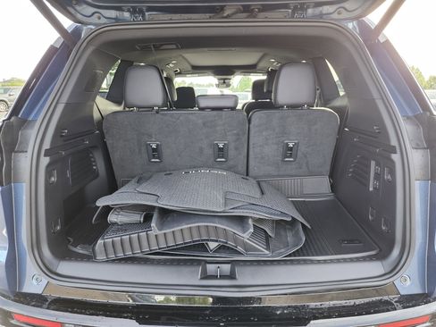 Used 2025 GMC Acadia Denali w/ Super Cruise Package AWD/4WD image 23