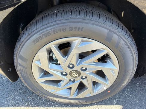 New 2026 Hyundai Elantra Blue image 17