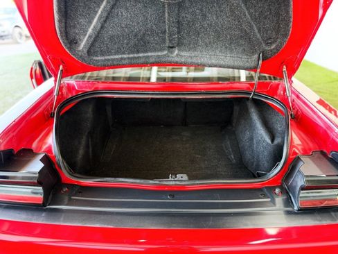 Used 2018 Dodge Challenger T/A image 21