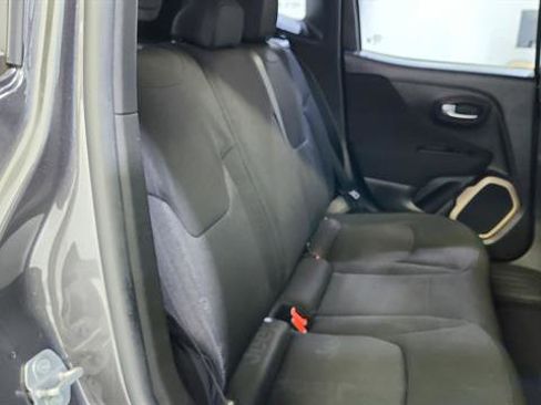 Used 2017 Jeep Renegade Sport w/ Power & Air Group FWD image 25