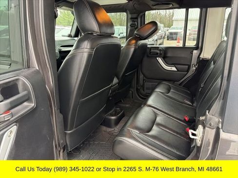 Used 2014 Jeep Wrangler Unlimited Rubicon w/ Max Tow Package AWD/4WD image 33