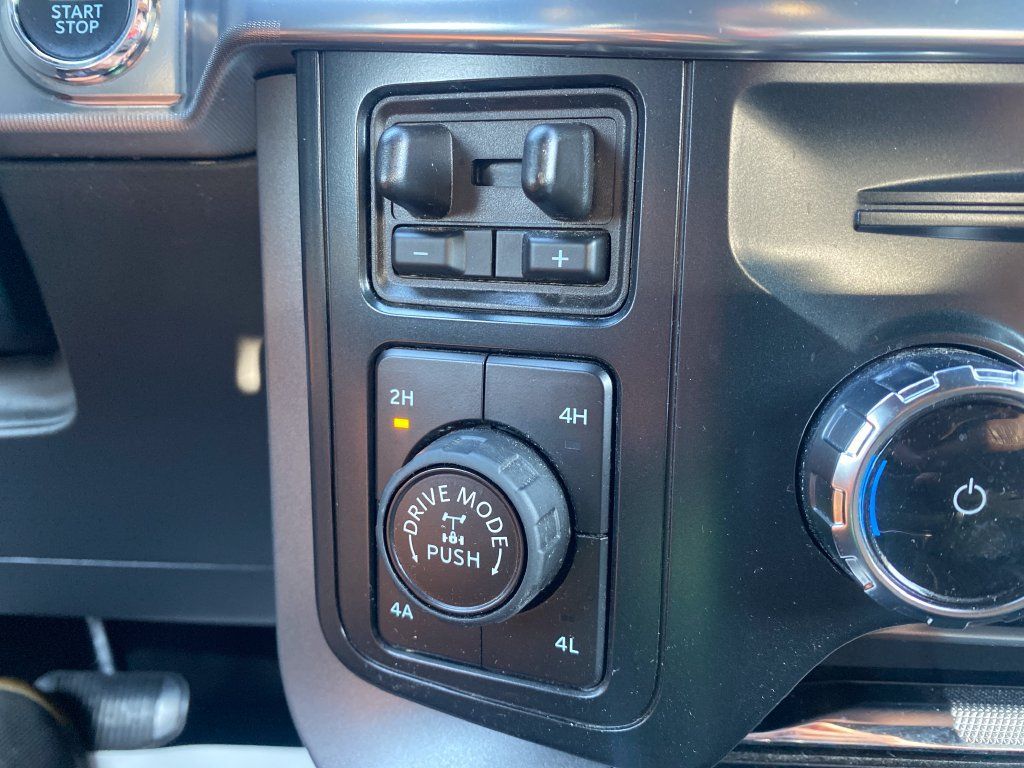 Used 2025 Ford F150 Lariat w/ Equipment Group 501A Mid AWD/4WD image 35