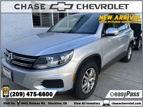 Used 2017 Volkswagen Tiguan S FWD image 1